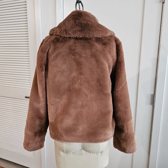 Abercrombie & Fitch Brown Faux Fur Cropped Coat/Jacket in size M - Picture 4 of 10